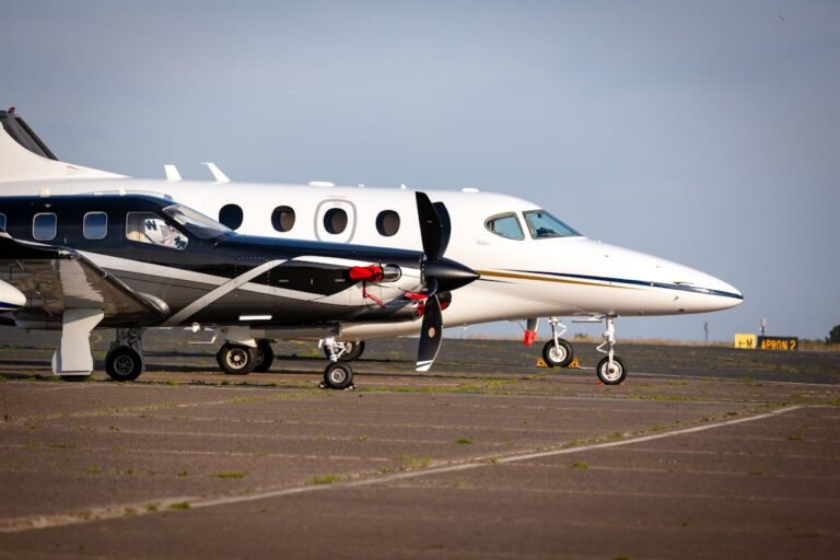 villiers private jet charter